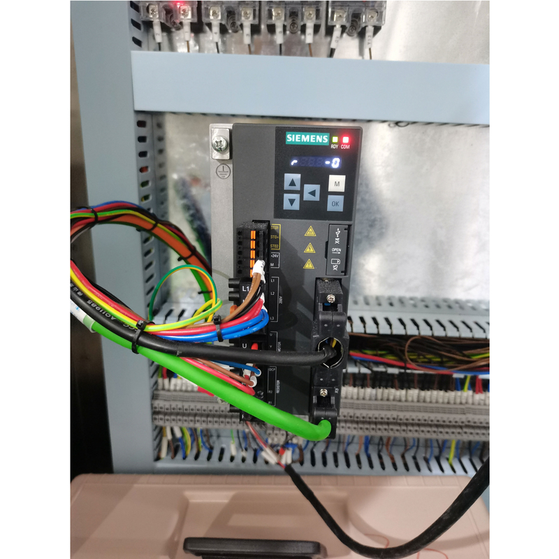 420mm Film Width Vertical Form Fill Seal Peanuts Pouch Packing Machine With PLC